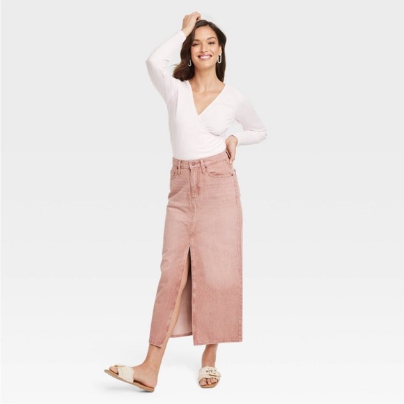 Universal Thread Women's Denim Maxi Skirt - Picture 2 of 4